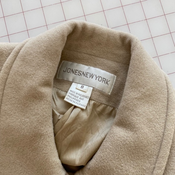 Beige Wool Double Breasted Coat - Picture 6 of 8